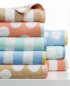 Patterned Towels