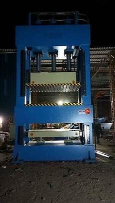 Automatic Hydraulic Presses