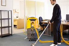 Carpet Cleaning Machine
