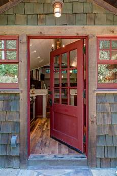 Central Cabin Door