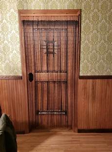 Door Bead Front Left