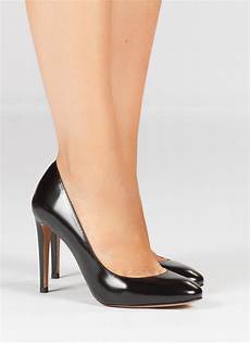 High-Heel Shoes