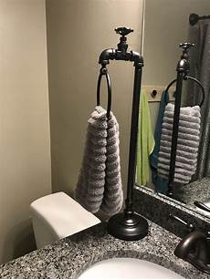 Mono Towel Holder