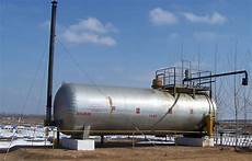Oil Storage Tanks