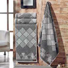 Patterned Towels