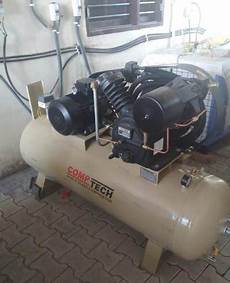 Piston Type Compressor