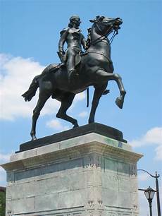 Statue