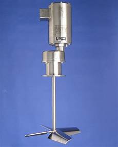 Tank With Mixer