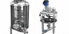 Tank With Mixer