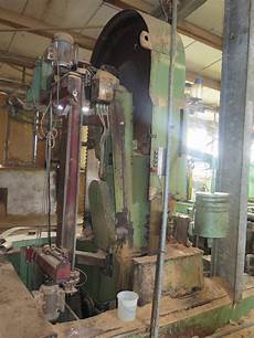 Vertical Log Band Saw